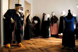 Brabant Goedgemutst Collectie - Kleding