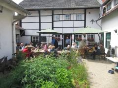 Het Boerderijmuseum is een kleinschalig museum in het centrum van Schimmert en geeft een indruk van het boerenleven in de vorige eeuw.