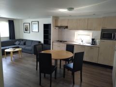 Wie een chalet huurt heeft gegarandeerd een heerlijke verblijf. Of het nu voor vakantie is of voor een tijdelijke oplossing, het is er goed toeven!