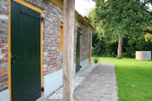 In de oude boerderij is een complete, comfortabele vakantiewoning gerealiseerd