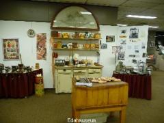 EDAH-Museum Geschiedenis van distributie van levensmiddelen