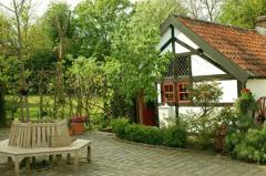 Al sinds 1939 kunt u hier genieten van een uitzonderlijk mooi gelegen, rustig en natuurlijk kampeerterrein.