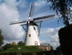 Korenmolen en streekwinkel Jan van Cuijk Molen en molenwinkel