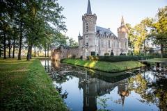 Een idyllisch kasteel in de prachtige, natuurlijke omgeving van Sint-Oedenrode. Een verbluffend mooie locatie, waarin wij zorgen dat u niets te wensen