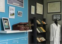 Wij zijn een uniek museum waarbij een ervaren gids de bezoeker meeneemt in de geschiedenis van de psychiatrie, vanaf de oertijd tot de toekomst.