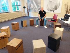 Percussie4fun Cajon workshops met muziek mee