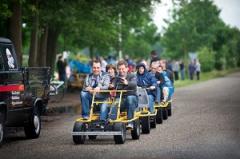 Sport- en spelboerderij Leekzicht Op pad met de fietstrein bij Leekzicht