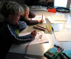 Verschillende gratis activiteiten voor kinderen die met hun ouders meekomen naar het museum.